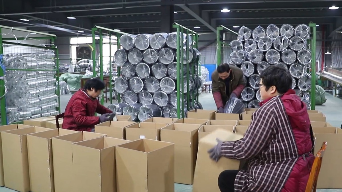 Airwise plenum box packaging and quality control workshop